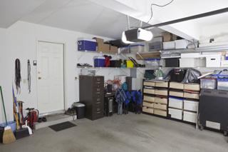 Hiring a Montreal General Contractor for Your Storage Renovation Solutions